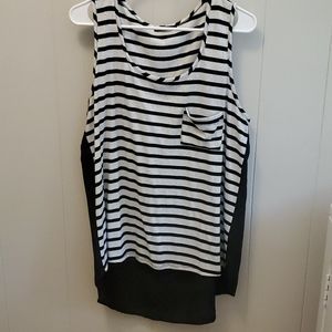Black and grey tank top with pocket - super cute!